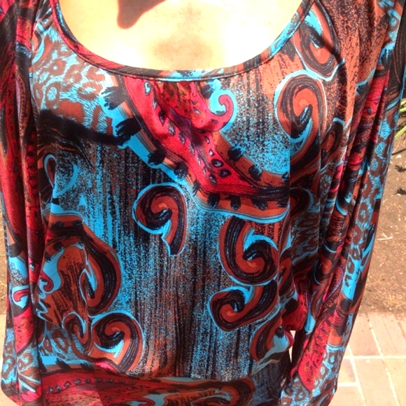 BATWING SLEEVE DRESS - Picture 3 of 3